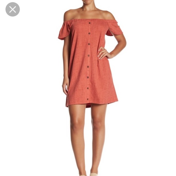 Madewell Dresses & Skirts - Madewell texture and thread off the shoulder